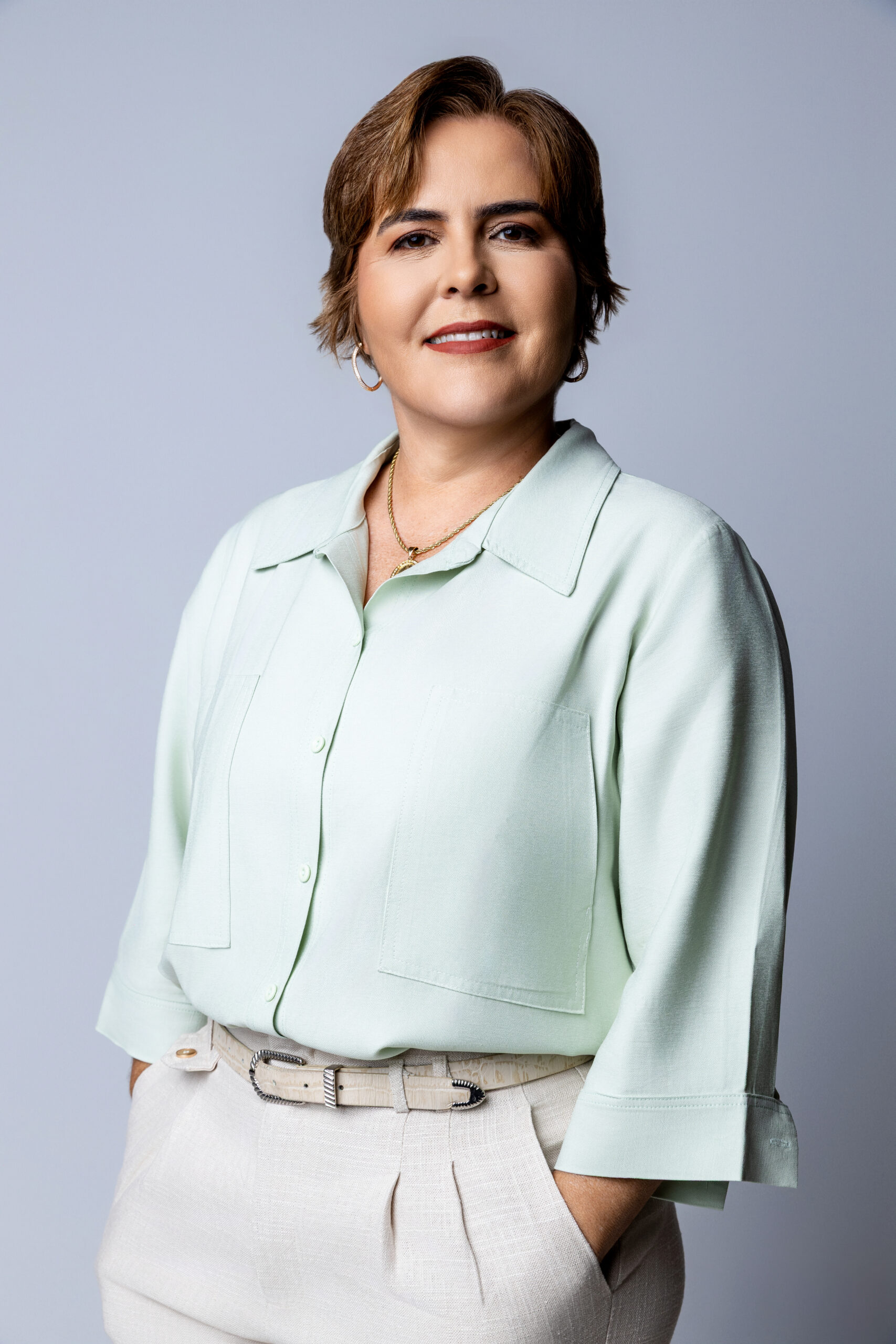 Dra. Cyntea atendendo